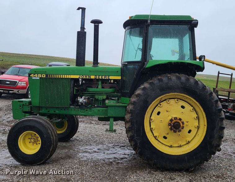 image for item IQ9065 1985 John Deere 4450  tractor
