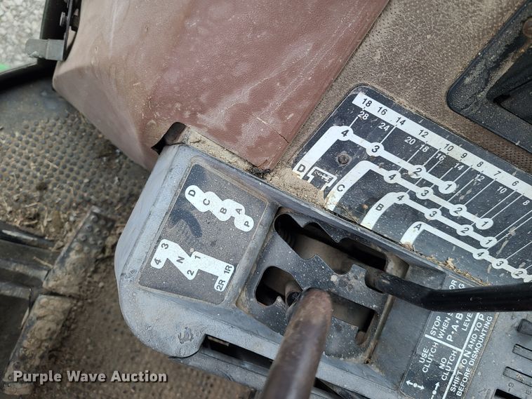 image for item IQ9065 1985 John Deere 4450  tractor