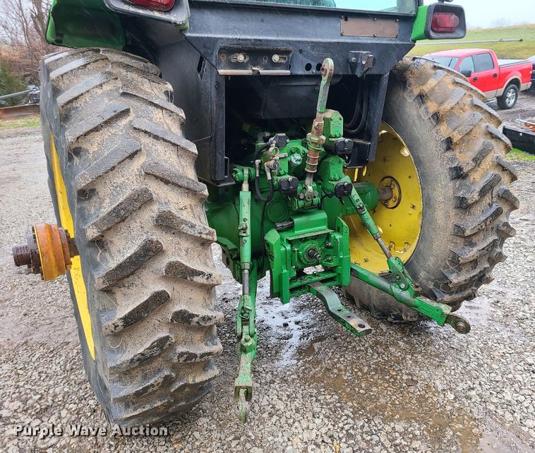 image for item IQ9065 1985 John Deere 4450  tractor