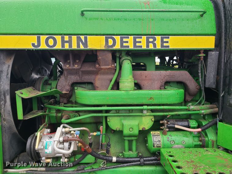 image for item IQ9065 1985 John Deere 4450  tractor