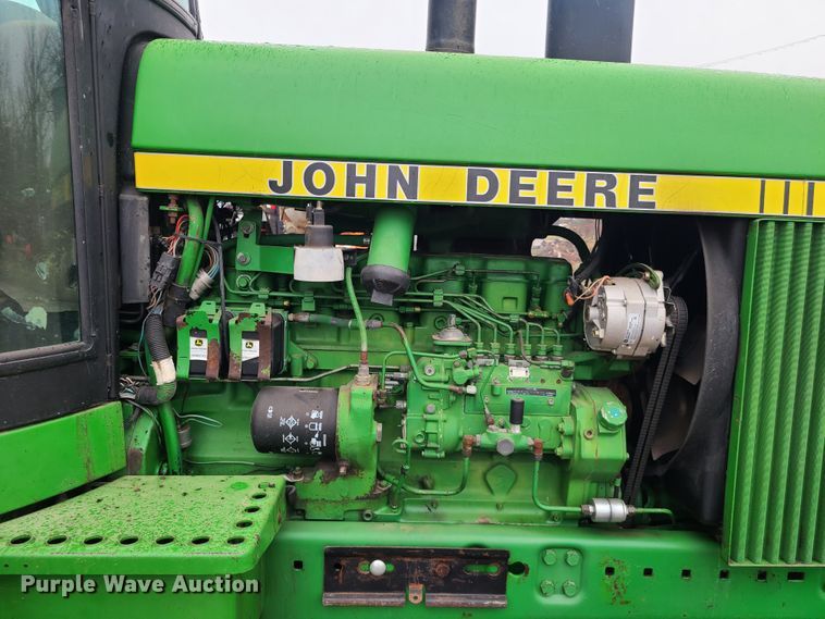 image for item IQ9065 1985 John Deere 4450  tractor