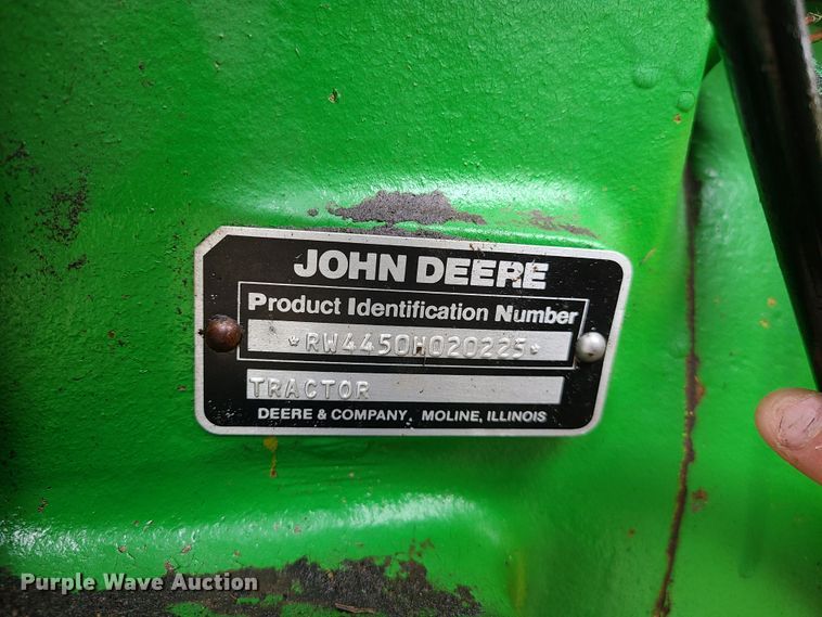 image for item IQ9065 1985 John Deere 4450  tractor