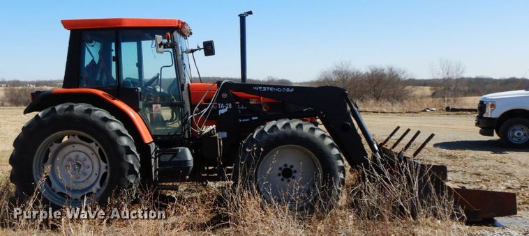 image for item IX9334 1993 AGCO Allis 8630  tractor