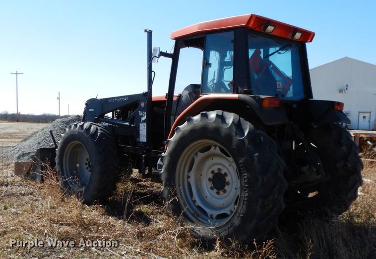 image for item IX9334 1993 AGCO Allis 8630  tractor
