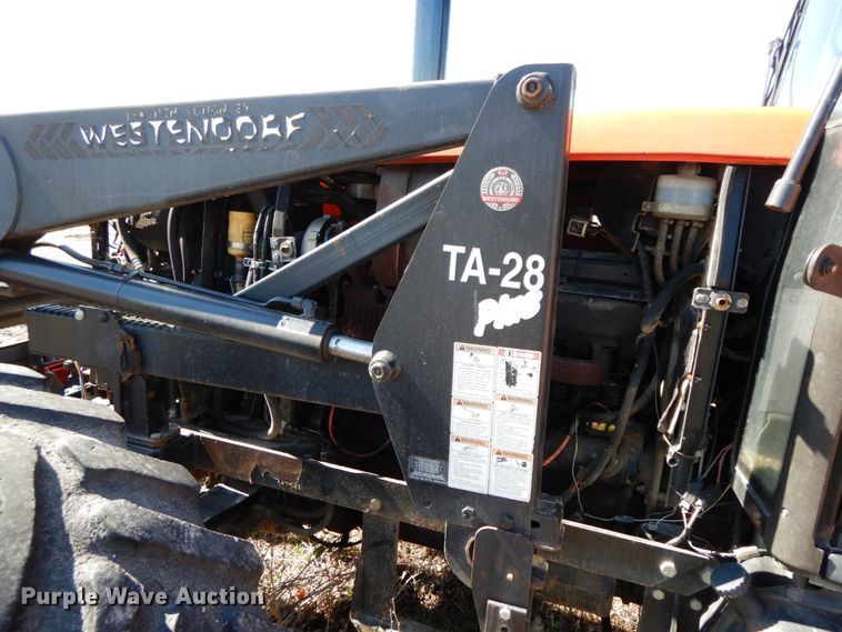 image for item IX9334 1993 AGCO Allis 8630  tractor