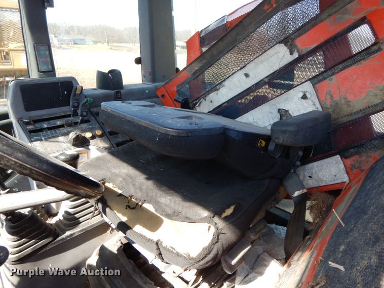 image for item IX9334 1993 AGCO Allis 8630  tractor