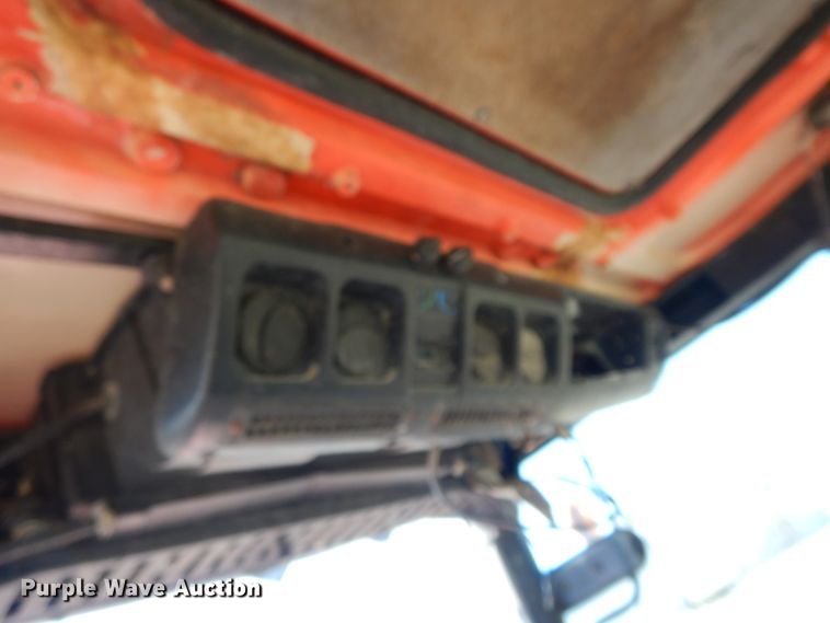 image for item IX9334 1993 AGCO Allis 8630  tractor