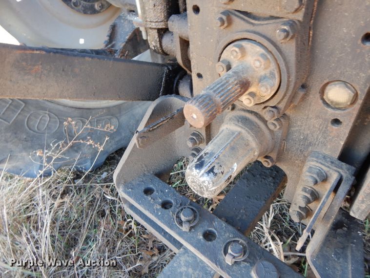 image for item IX9334 1993 AGCO Allis 8630  tractor