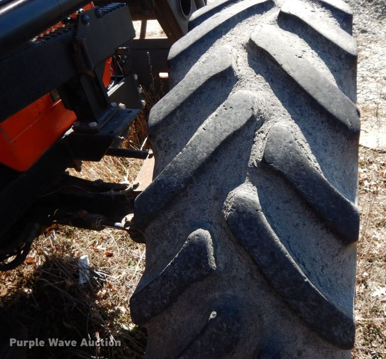 image for item IX9334 1993 AGCO Allis 8630  tractor