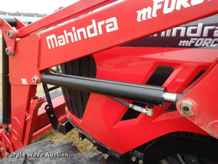 image for item IX9347 2015 Mahindra 105P  MFWD tractor