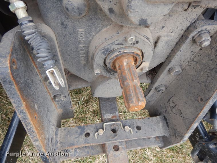 image for item IX9347 2015 Mahindra 105P  MFWD tractor