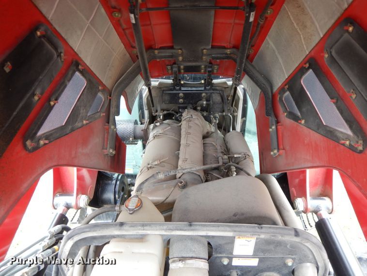 image for item IX9347 2015 Mahindra 105P  MFWD tractor