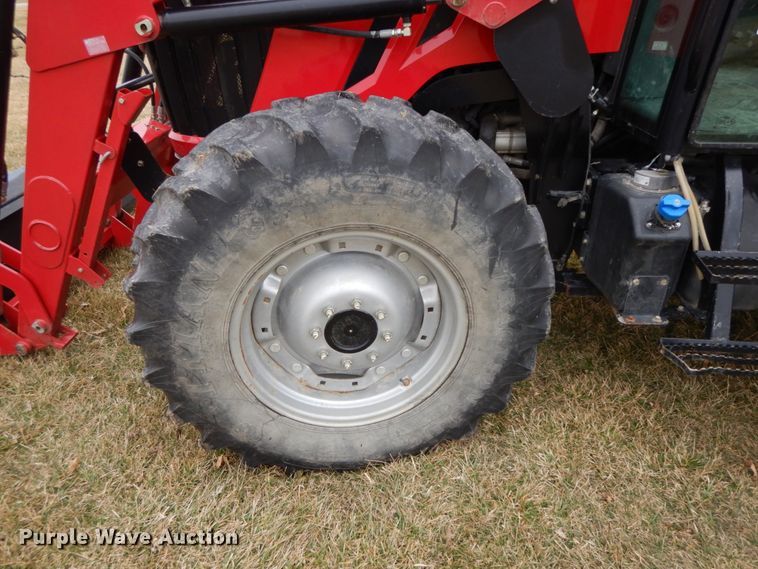 image for item IX9347 2015 Mahindra 105P  MFWD tractor