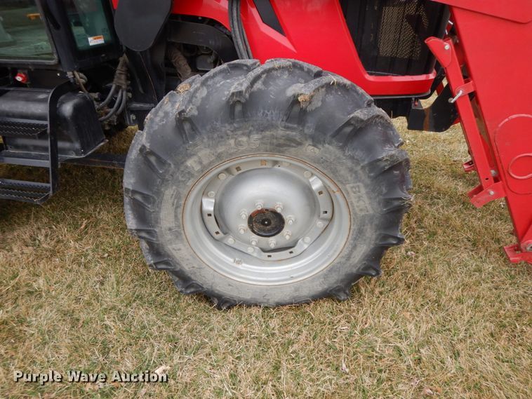 image for item IX9347 2015 Mahindra 105P  MFWD tractor