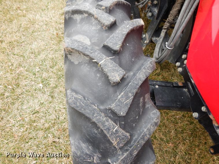 image for item IX9347 2015 Mahindra 105P  MFWD tractor