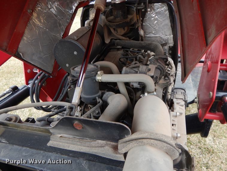 image for item IX9348 2016 Mahindra 1533  MFWD tractor