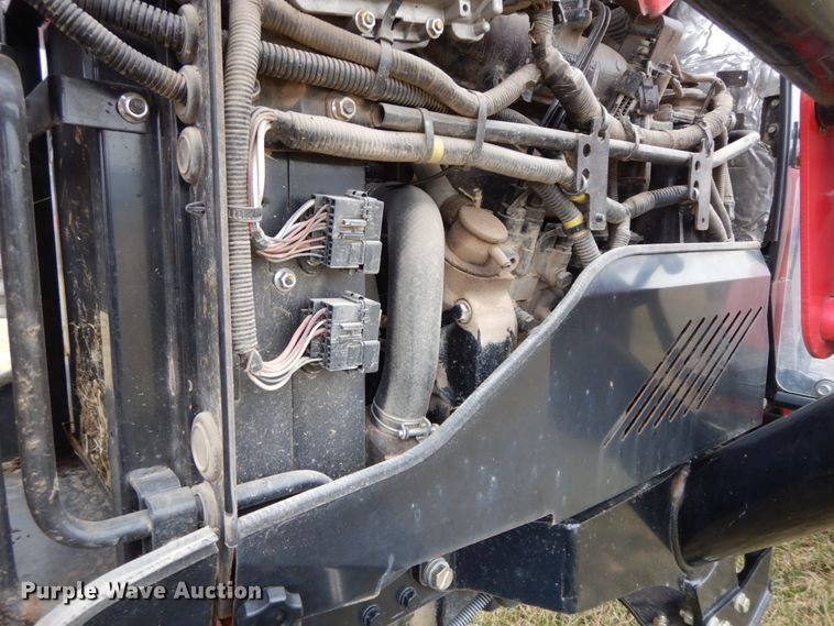 image for item IX9348 2016 Mahindra 1533  MFWD tractor