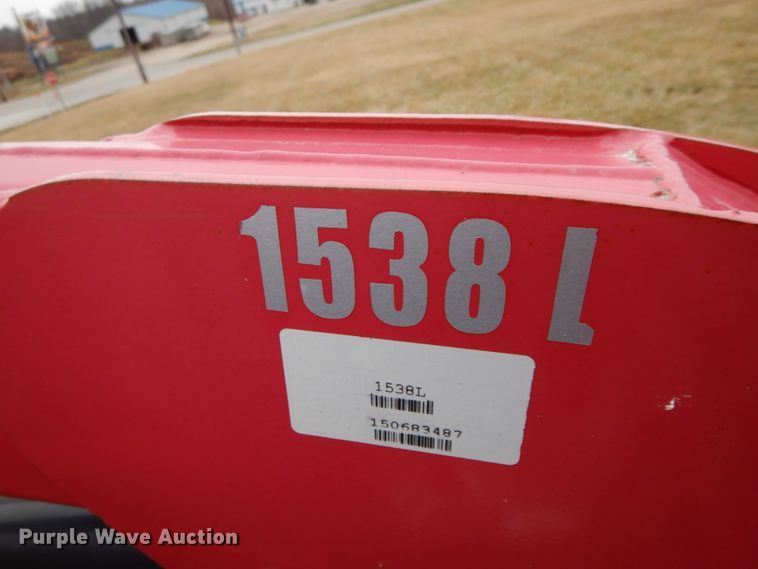 image for item IX9348 2016 Mahindra 1533  MFWD tractor