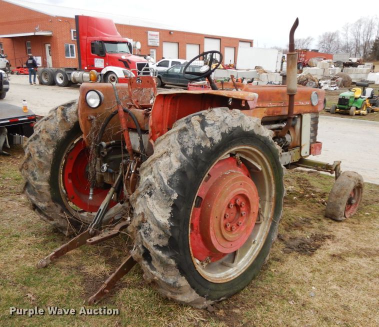 image for item IX9349 Massey Ferguson 180  tractor