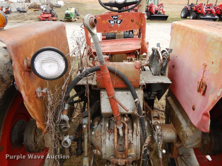 image for item IX9349 Massey Ferguson 180  tractor
