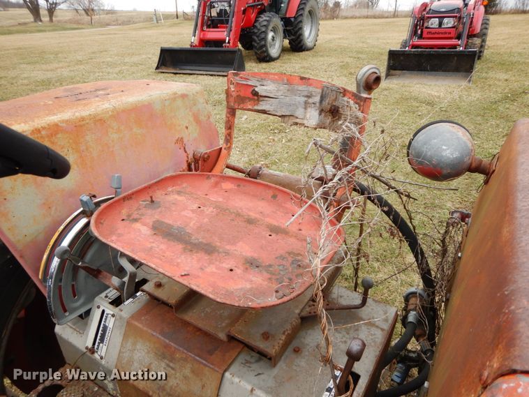 image for item IX9349 Massey Ferguson 180  tractor