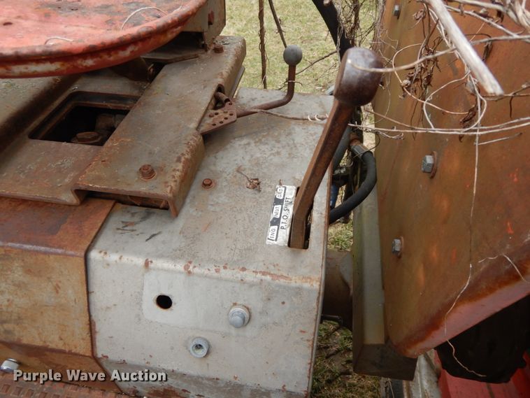 image for item IX9349 Massey Ferguson 180  tractor