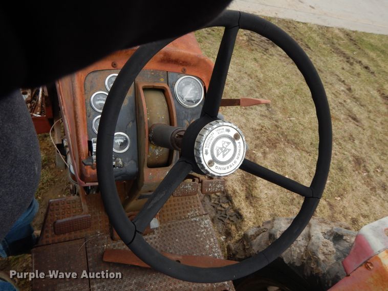 image for item IX9349 Massey Ferguson 180  tractor