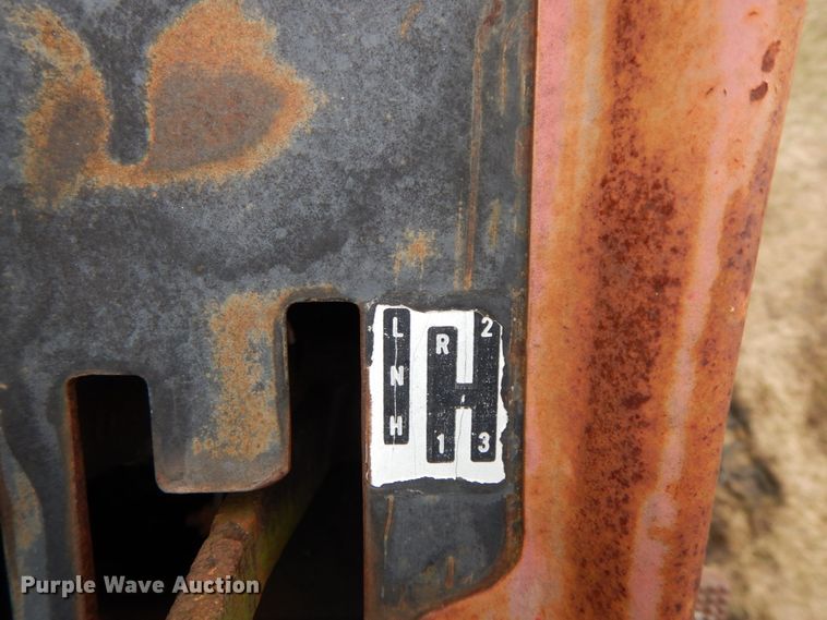 image for item IX9349 Massey Ferguson 180  tractor