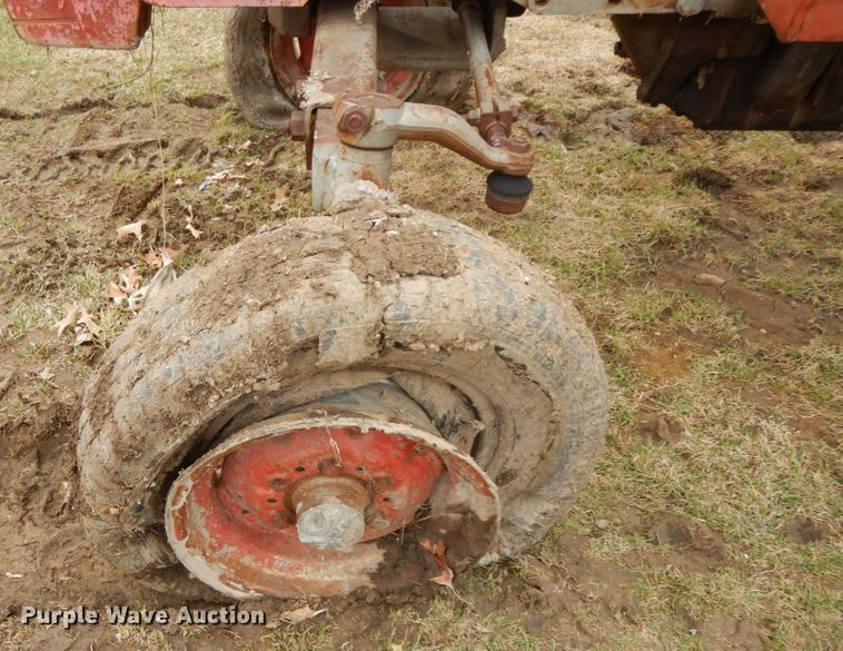 image for item IX9349 Massey Ferguson 180  tractor