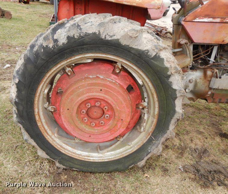image for item IX9349 Massey Ferguson 180  tractor