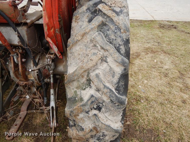 image for item IX9349 Massey Ferguson 180  tractor