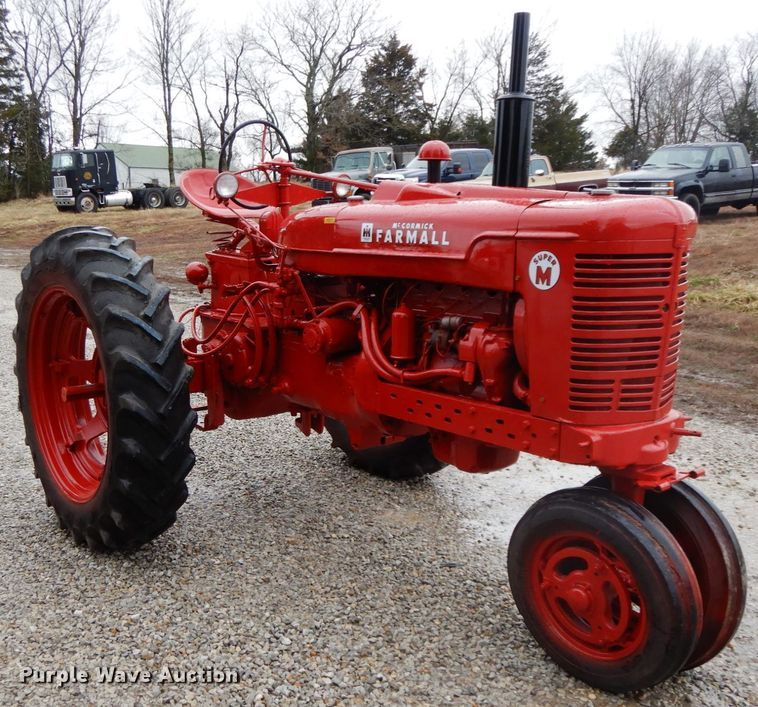 image for item IX9355 International Super M  tractor