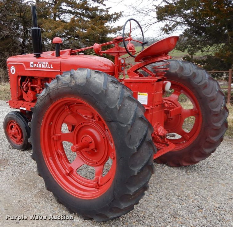 image for item IX9355 International Super M  tractor