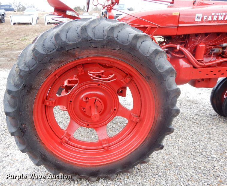 image for item IX9355 International Super M  tractor