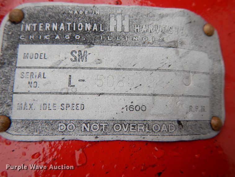 image for item IX9355 International Super M  tractor