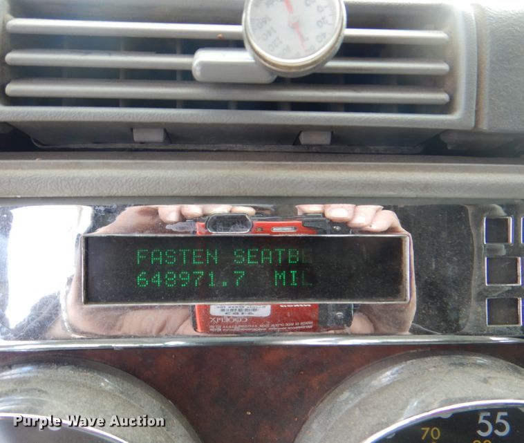 image for item DH5464 2000 Freightliner Century Classic  semi truck