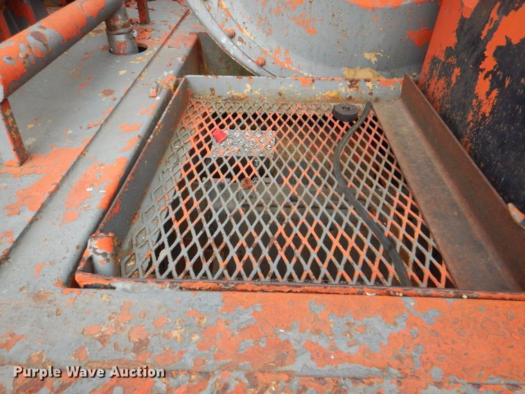 image for item DH5465 1987 Ford L8000  grain vacuum truck