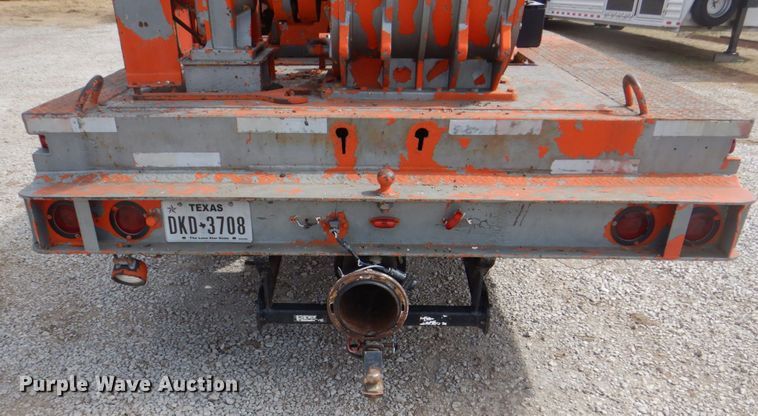 image for item DH5465 1987 Ford L8000  grain vacuum truck