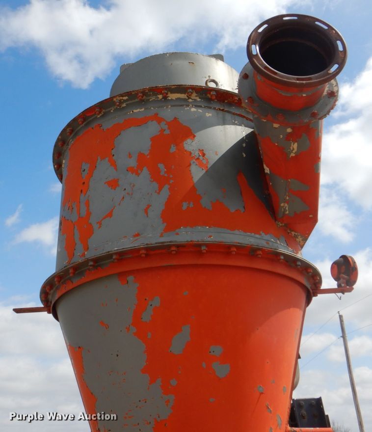 image for item DH5465 1987 Ford L8000  grain vacuum truck