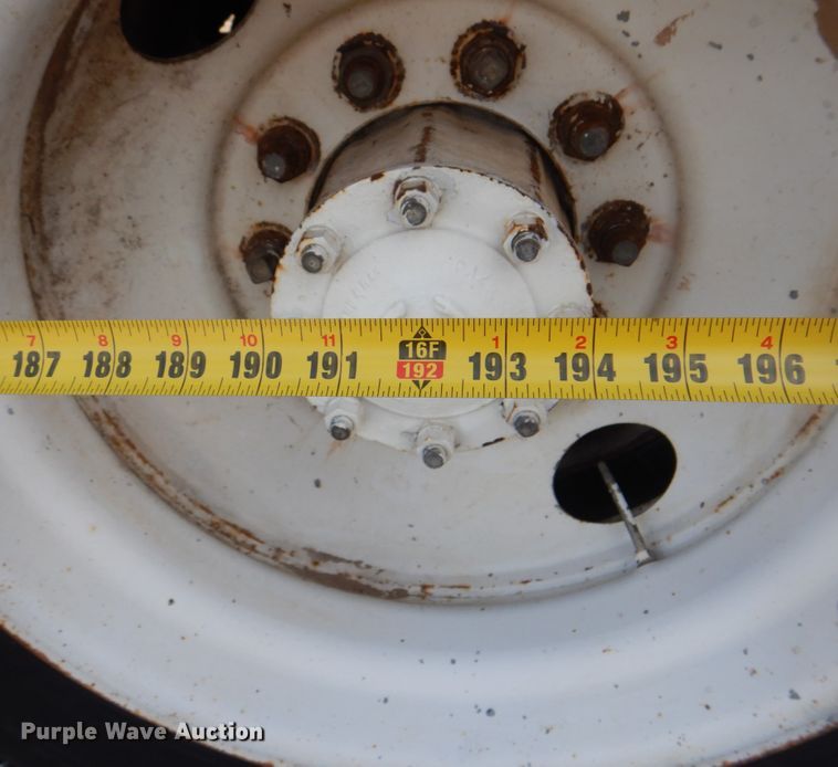 image for item DH5465 1987 Ford L8000  grain vacuum truck