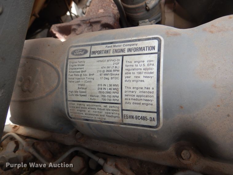 image for item DH5465 1987 Ford L8000  grain vacuum truck