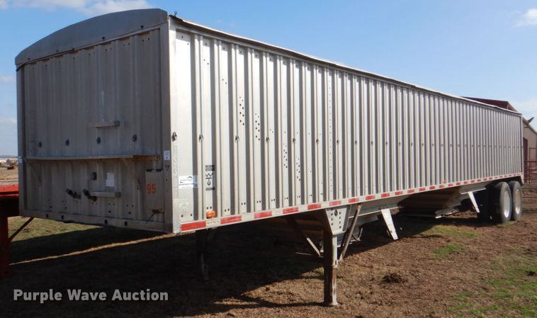 image for item DH5470 1984 Wilson AGH-700  grain trailer