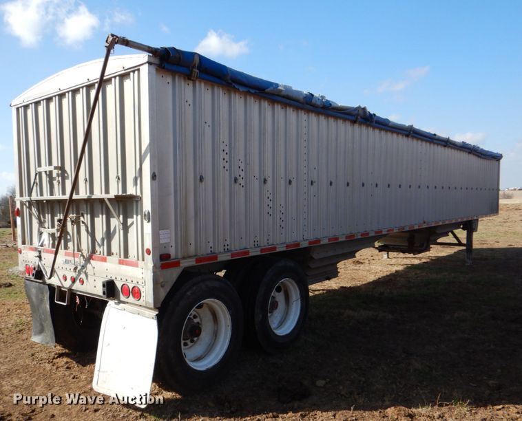 image for item DH5470 1984 Wilson AGH-700  grain trailer