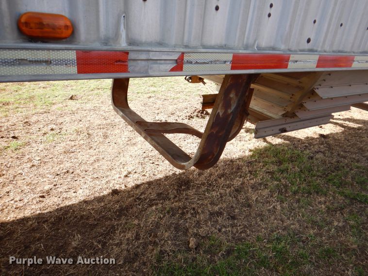 image for item DH5470 1984 Wilson AGH-700  grain trailer