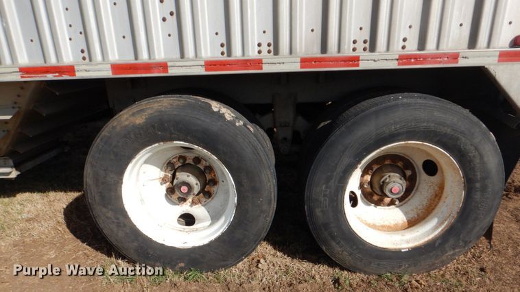 image for item DH5470 1984 Wilson AGH-700  grain trailer