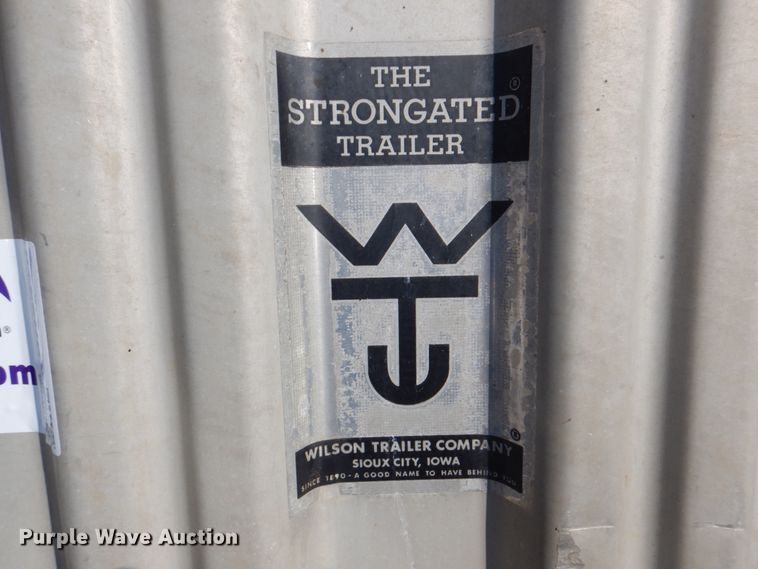 image for item DH5470 1984 Wilson AGH-700  grain trailer