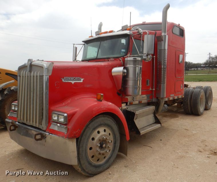 image for item DH5476 1996 Kenworth W900L  semi truck