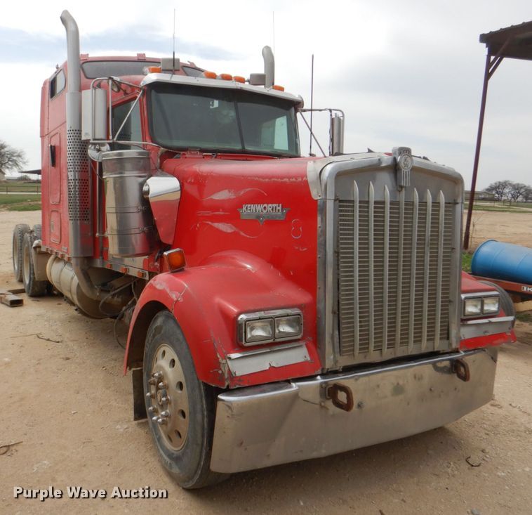 image for item DH5476 1996 Kenworth W900L  semi truck