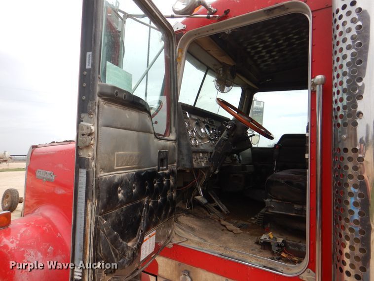 image for item DH5476 1996 Kenworth W900L  semi truck