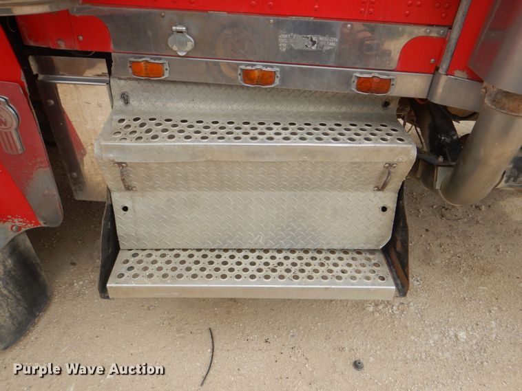 image for item DH5476 1996 Kenworth W900L  semi truck